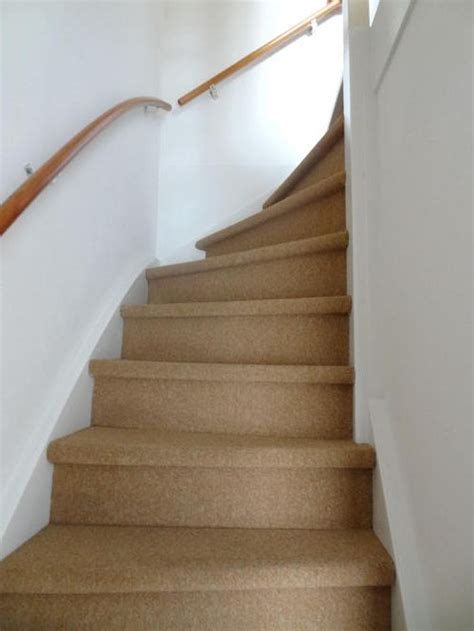 Zelf tapijt van trap verwijderen